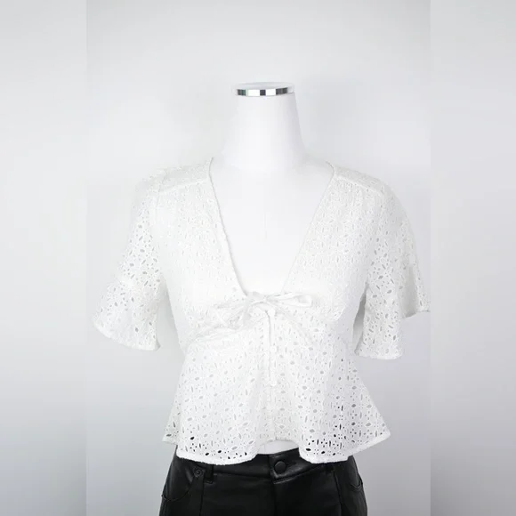 Madewell Front Tie Eyelet Blouse NWT - Picture 9 of 10